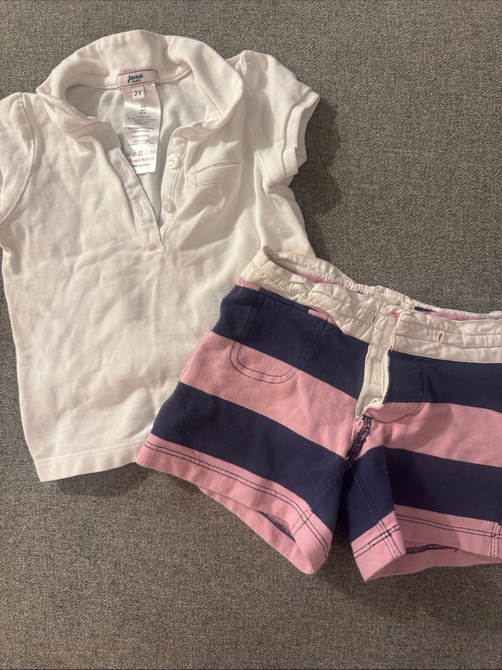 5/$15- Girl’s outfit bundle